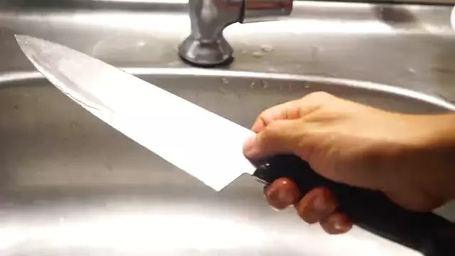 تیزکردن چاقو با سنگ چاقو تیزکن 14 - نحوه تیزکردن چاقو با سنگ چاقو تیزکن